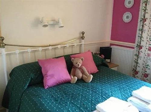 Monkgate Guest house 3*